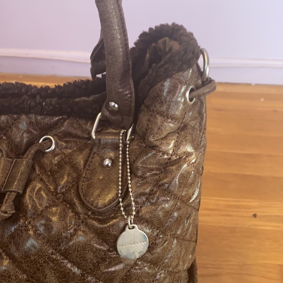 Quilted faux fur brown Big Buddha Santa Barbara women’s Handbag - Picture 4 of 14